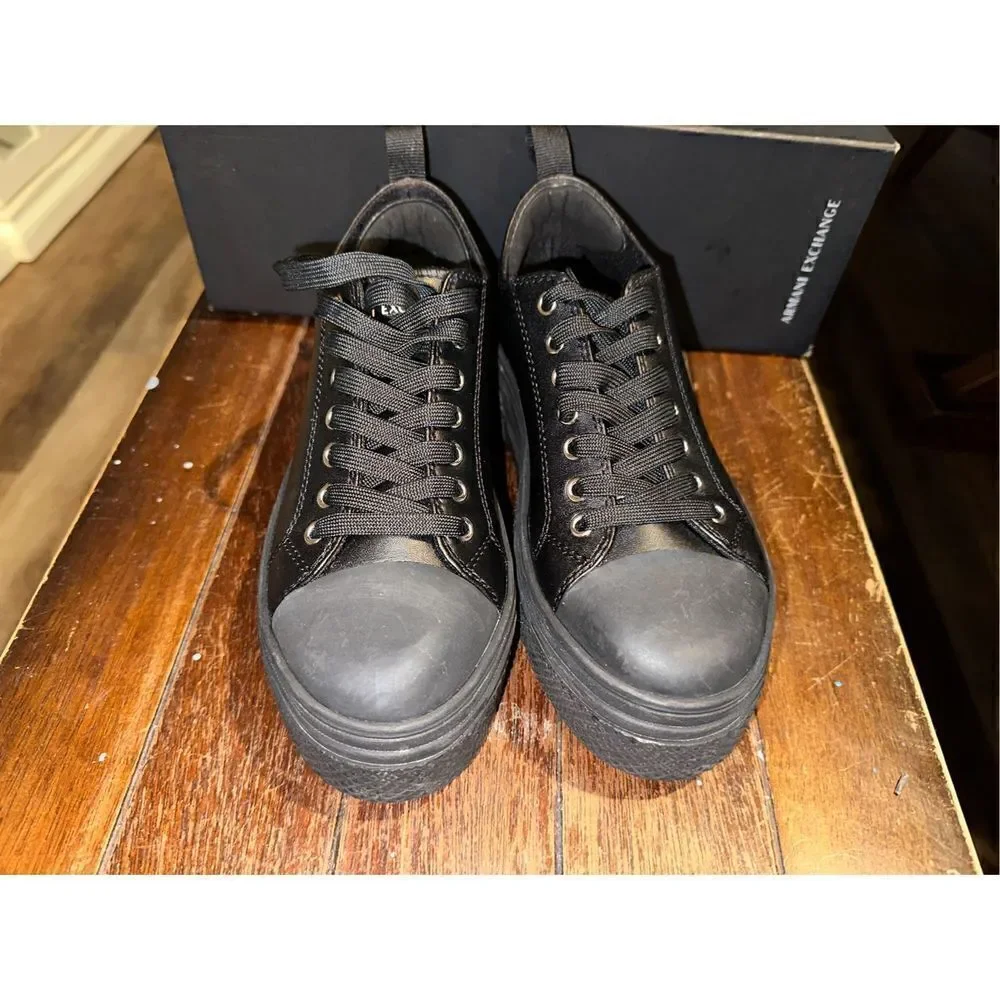 A|X ARMANI EXCHANGE Women's Lace Up High Top Sneaker